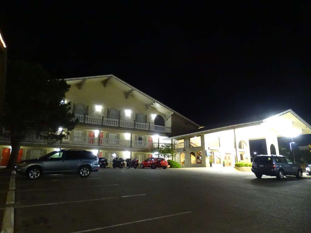 Best Western Sunday House Inn Kerrville Eksteriør billede