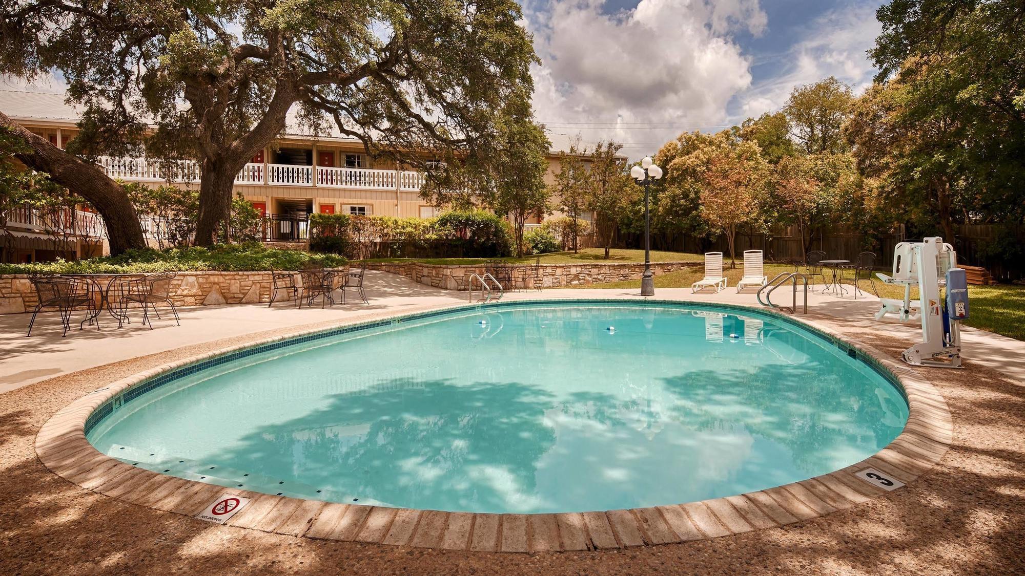 Best Western Sunday House Inn Kerrville Eksteriør billede